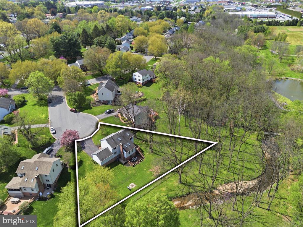 413 GLENBROOK COURT