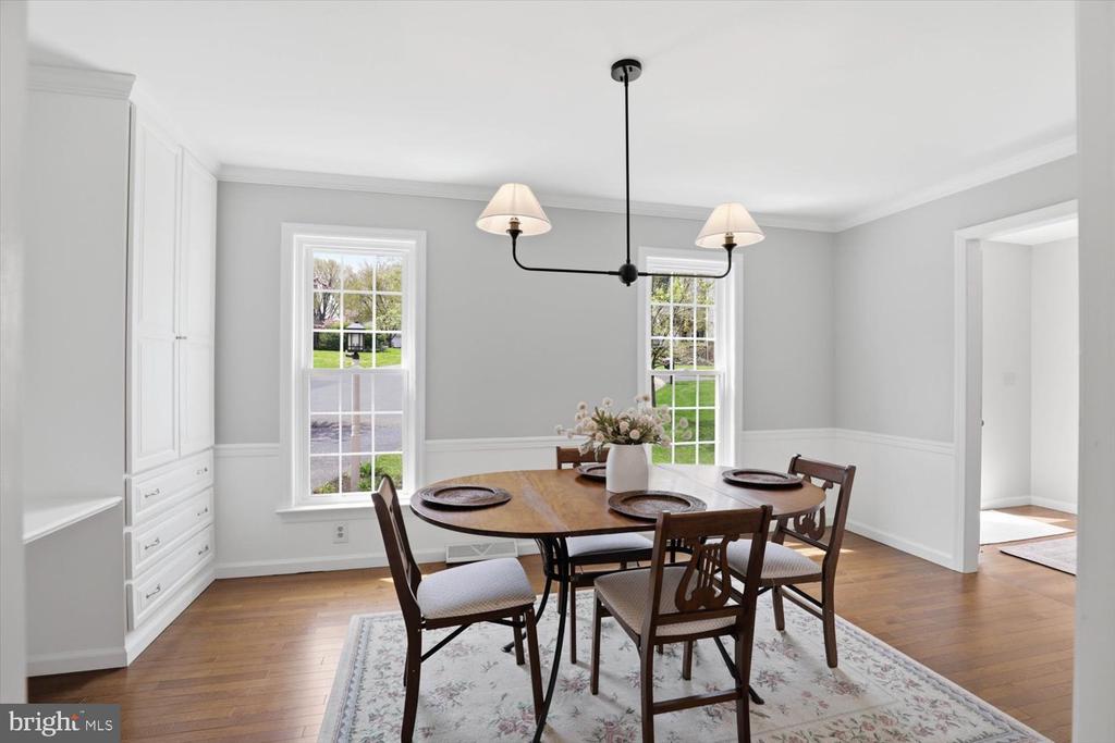 413 GLENBROOK COURT