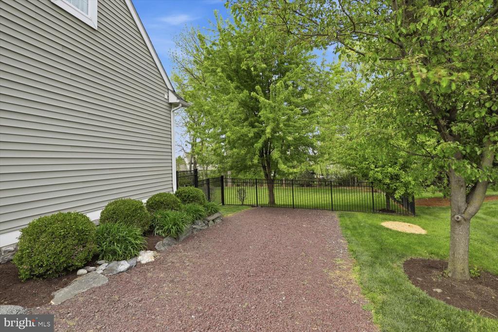 162 HUNTINGWOOD DRIVE