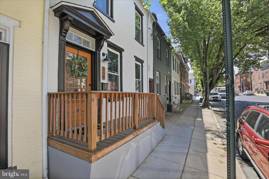 119 N PLUM STREET