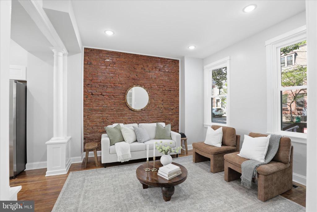 119 N PLUM STREET
