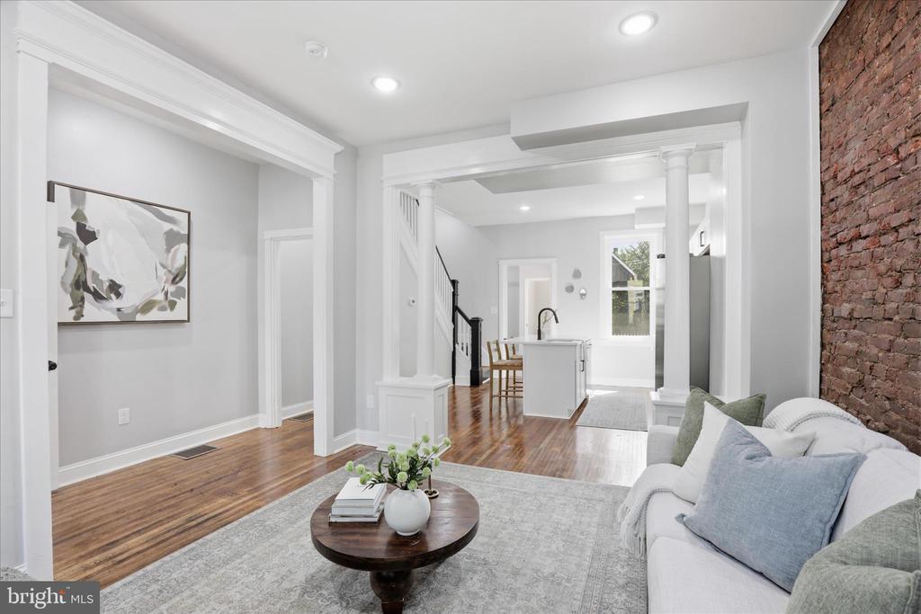 119 N PLUM STREET