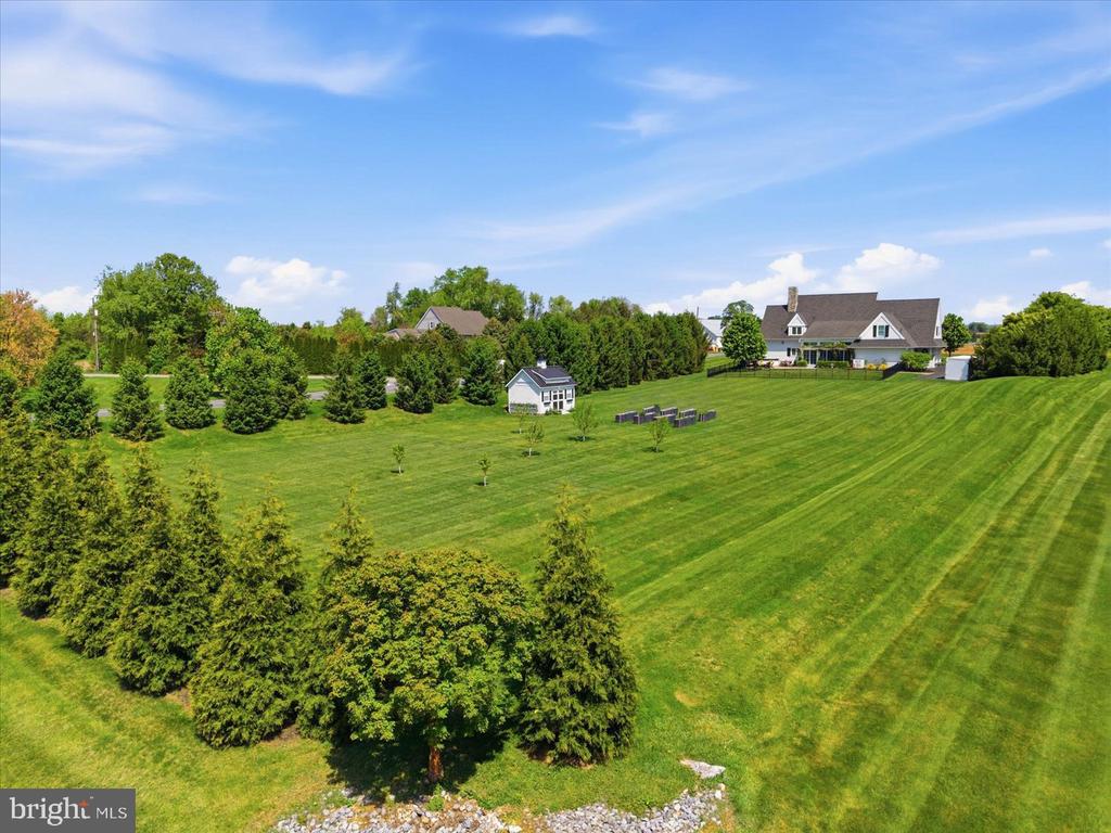 640 SNYDER ROAD