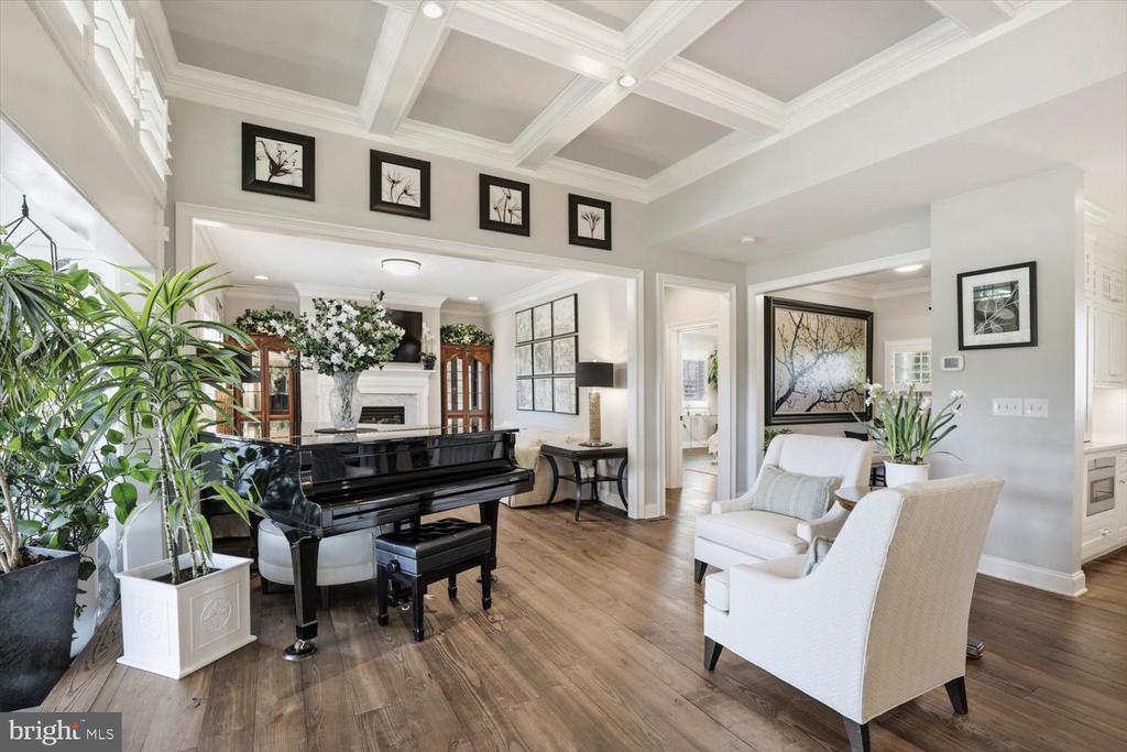 640 SNYDER ROAD
