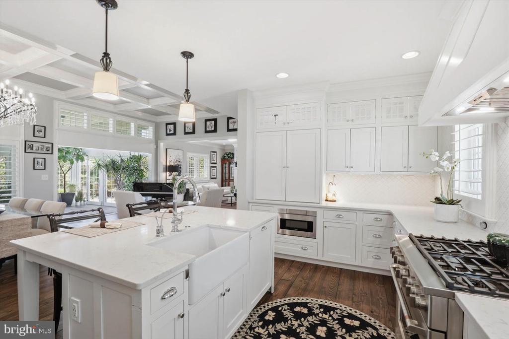 640 SNYDER ROAD