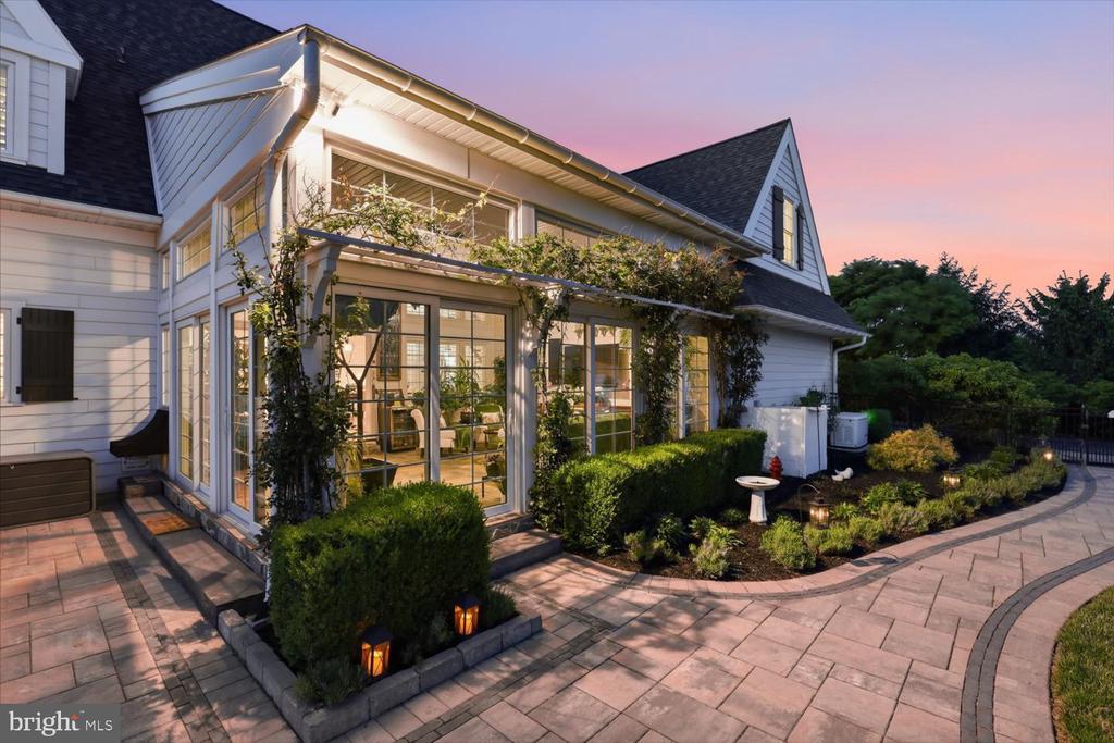 640 SNYDER ROAD