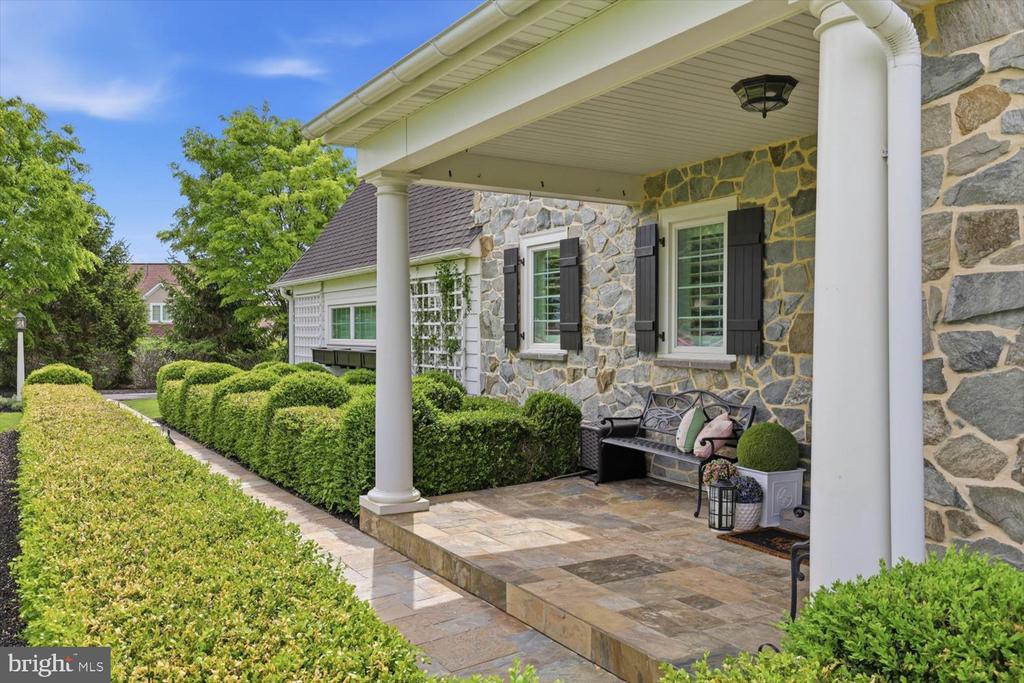 640 SNYDER ROAD