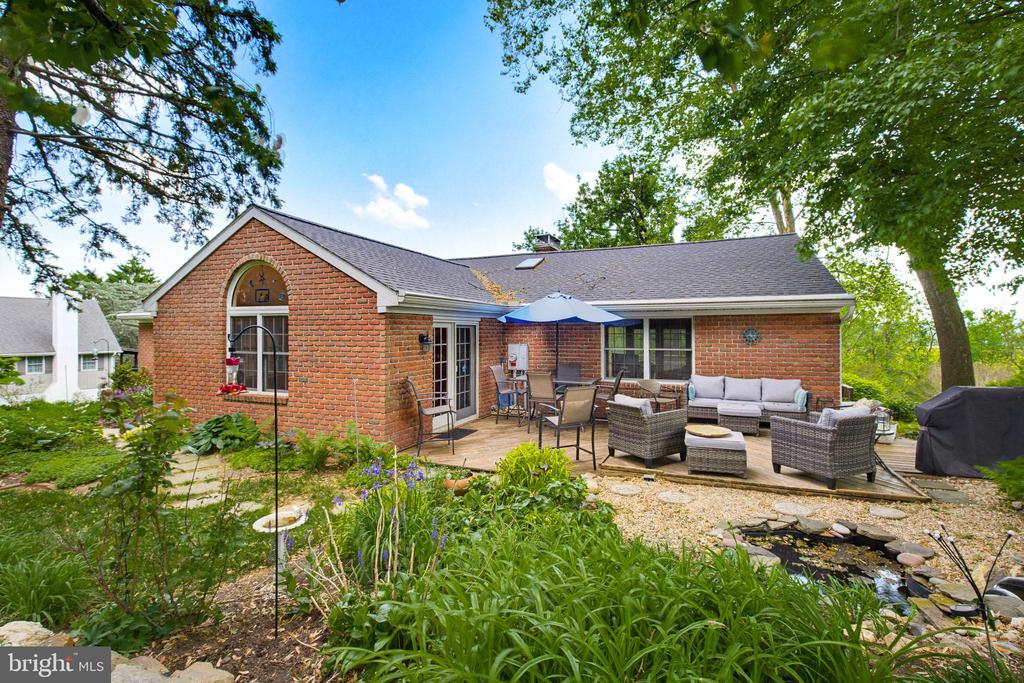 322 HILLTOP ROAD