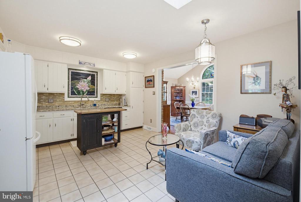 322 HILLTOP ROAD