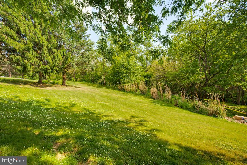 322 HILLTOP ROAD