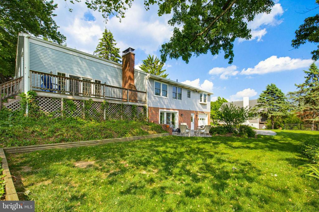 322 HILLTOP ROAD