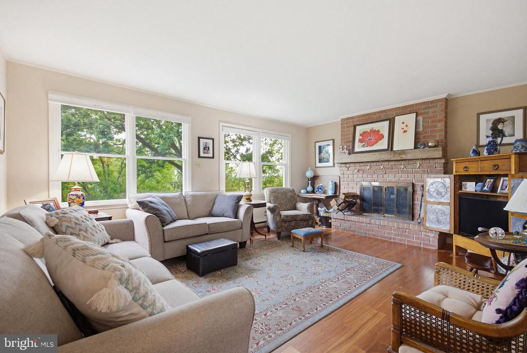 322 HILLTOP ROAD