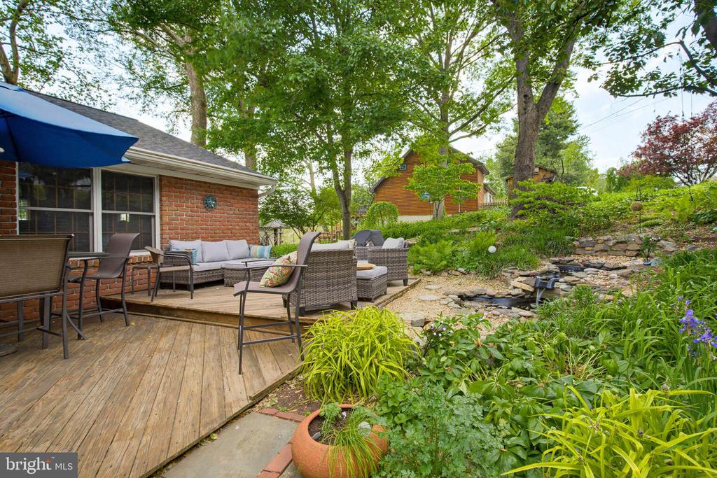 322 HILLTOP ROAD