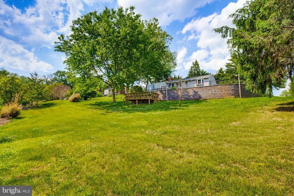 322 HILLTOP ROAD