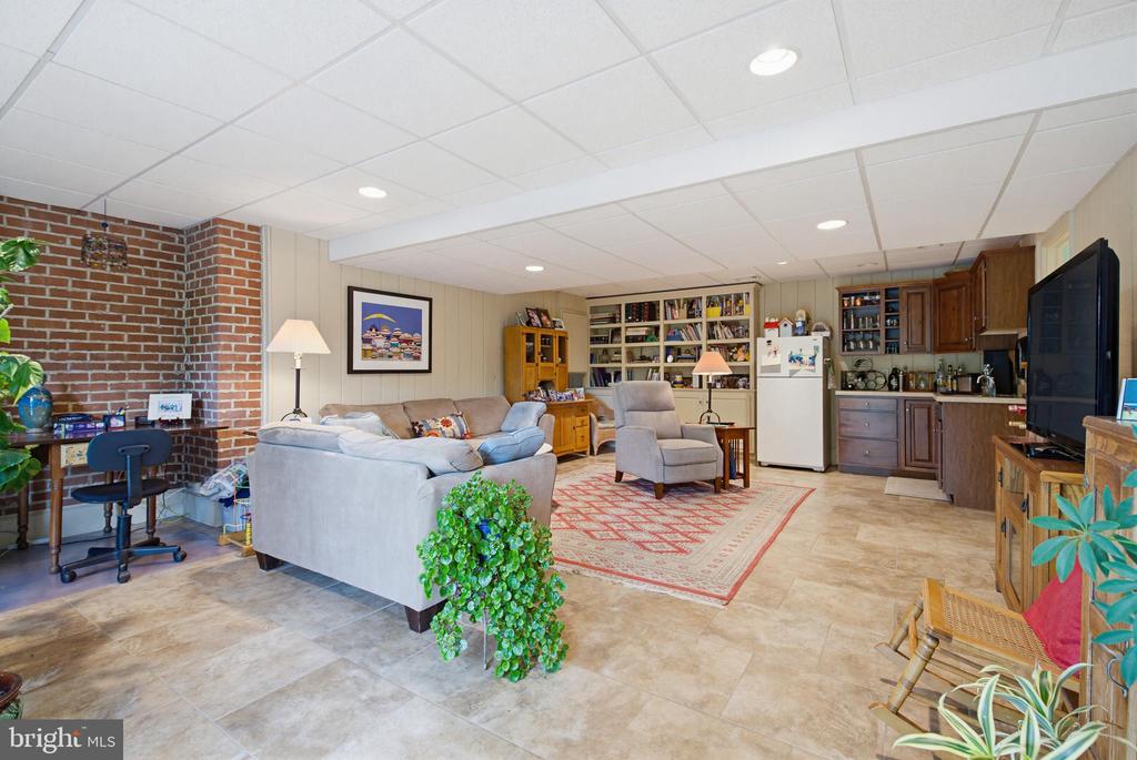 322 HILLTOP ROAD
