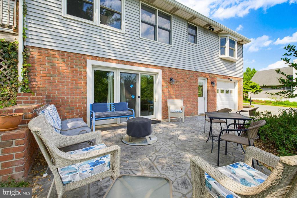322 HILLTOP ROAD