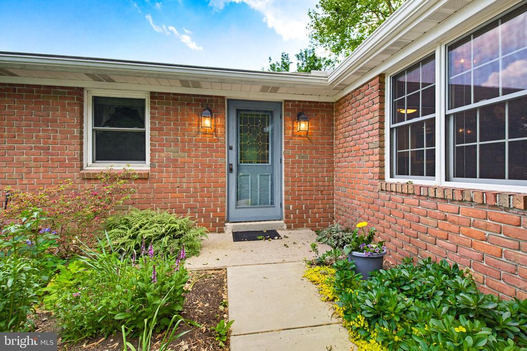 322 HILLTOP ROAD
