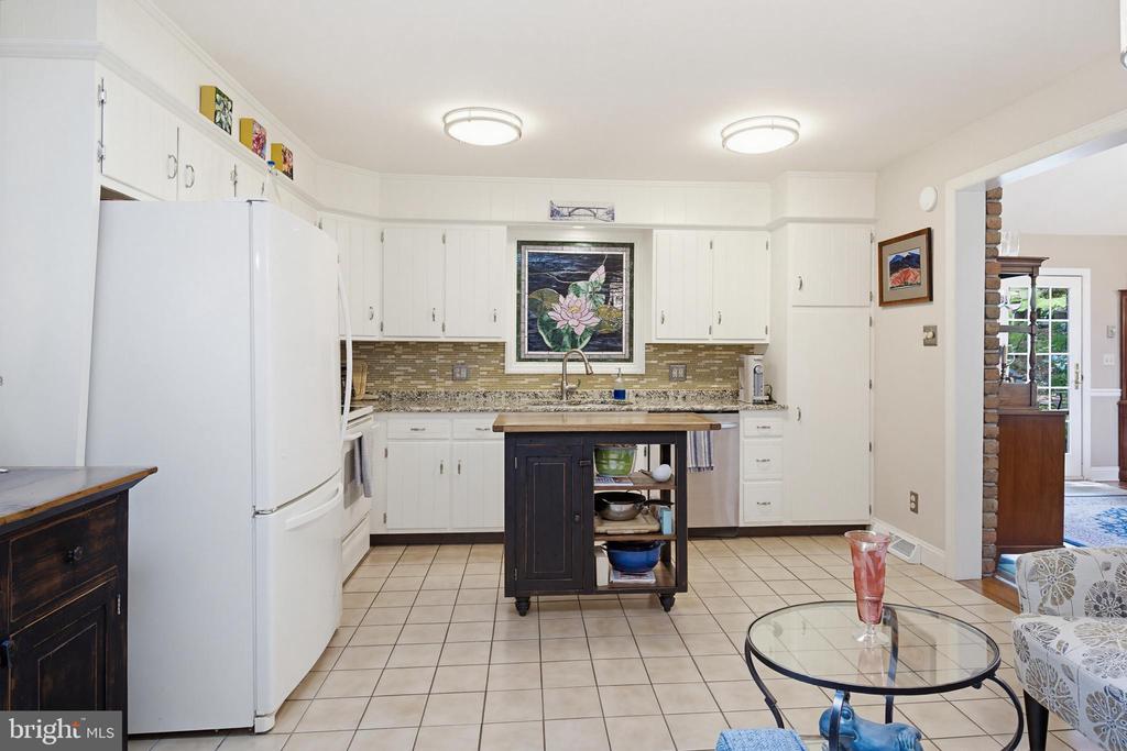 322 HILLTOP ROAD