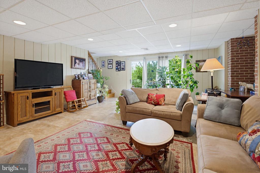 322 HILLTOP ROAD