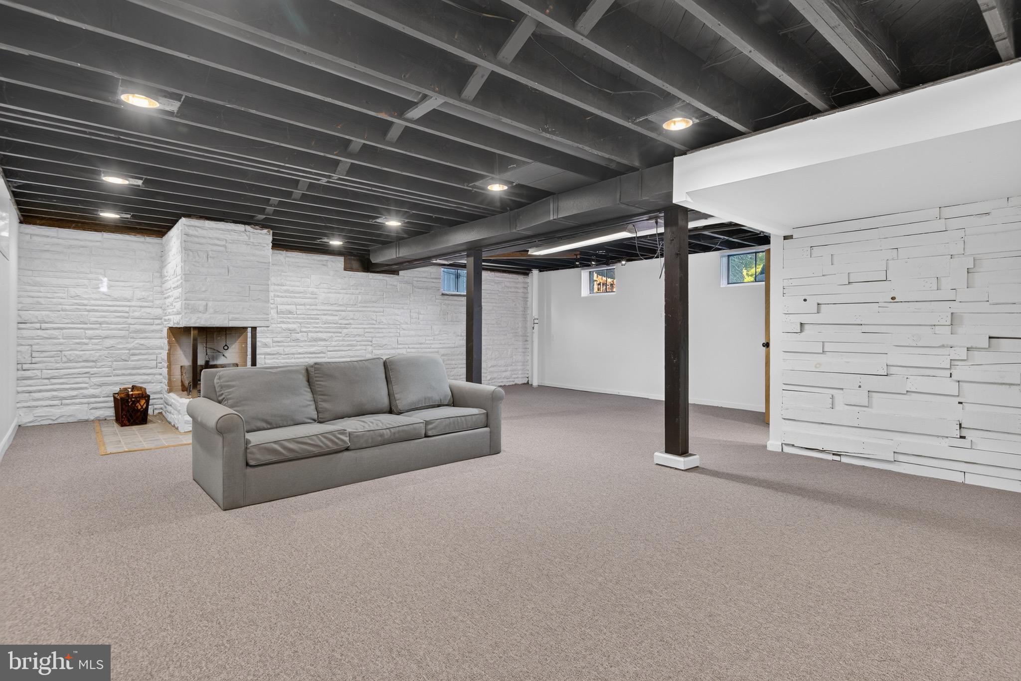 70 BARRE DRIVE