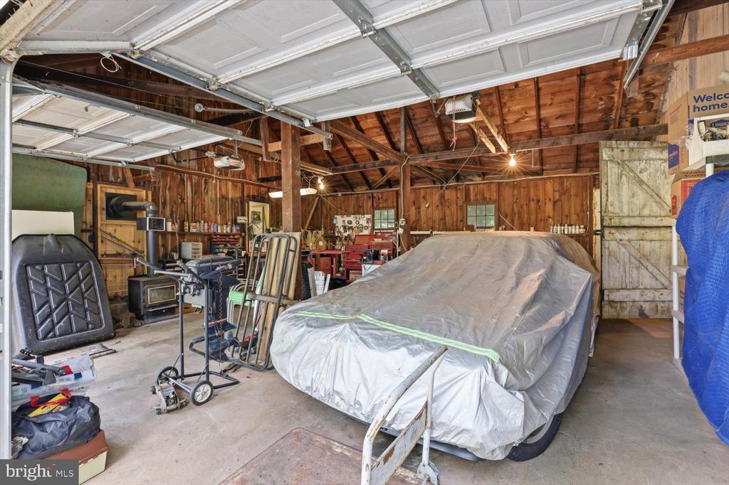 2311 NEW HOLLAND PIKE