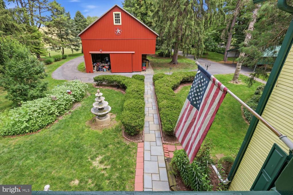 2311 NEW HOLLAND PIKE