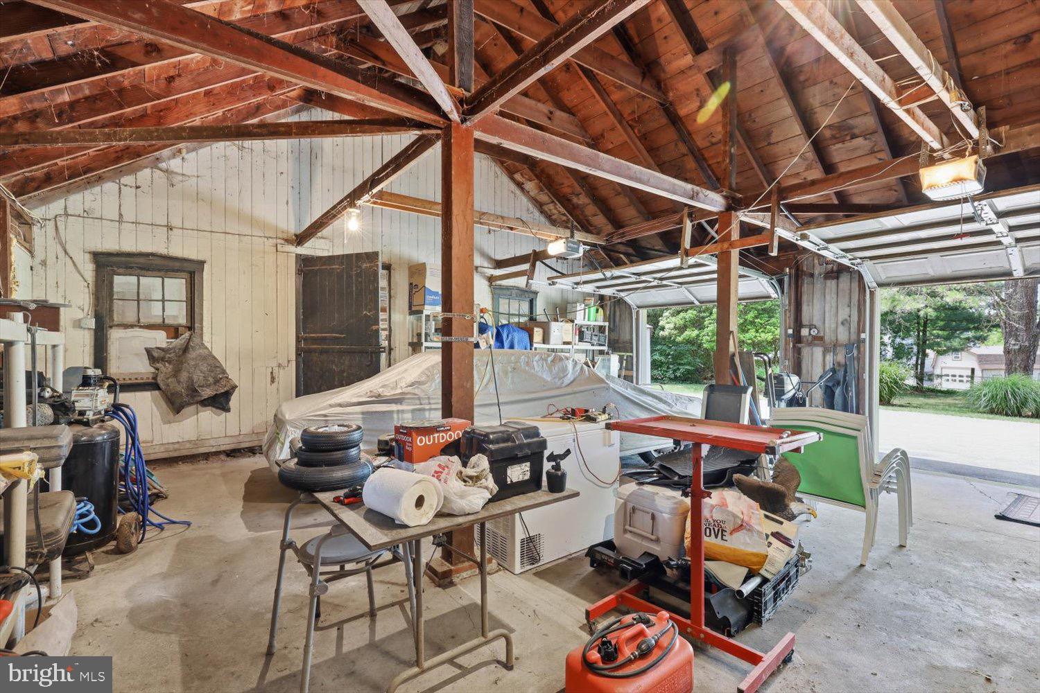 2311 NEW HOLLAND PIKE