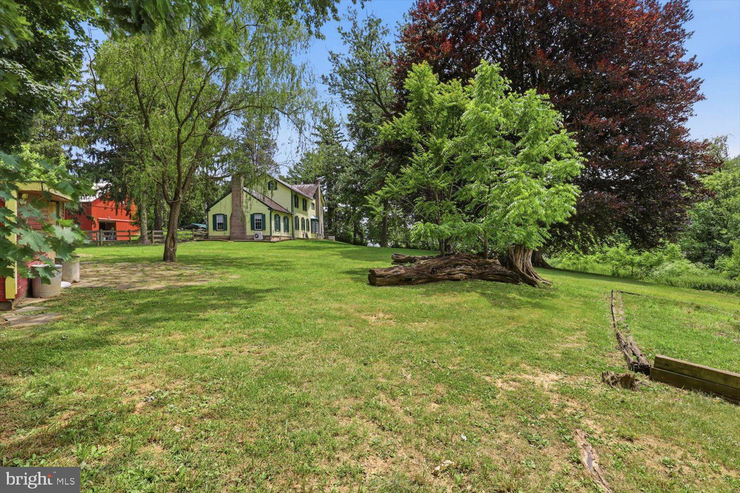 2311 NEW HOLLAND PIKE