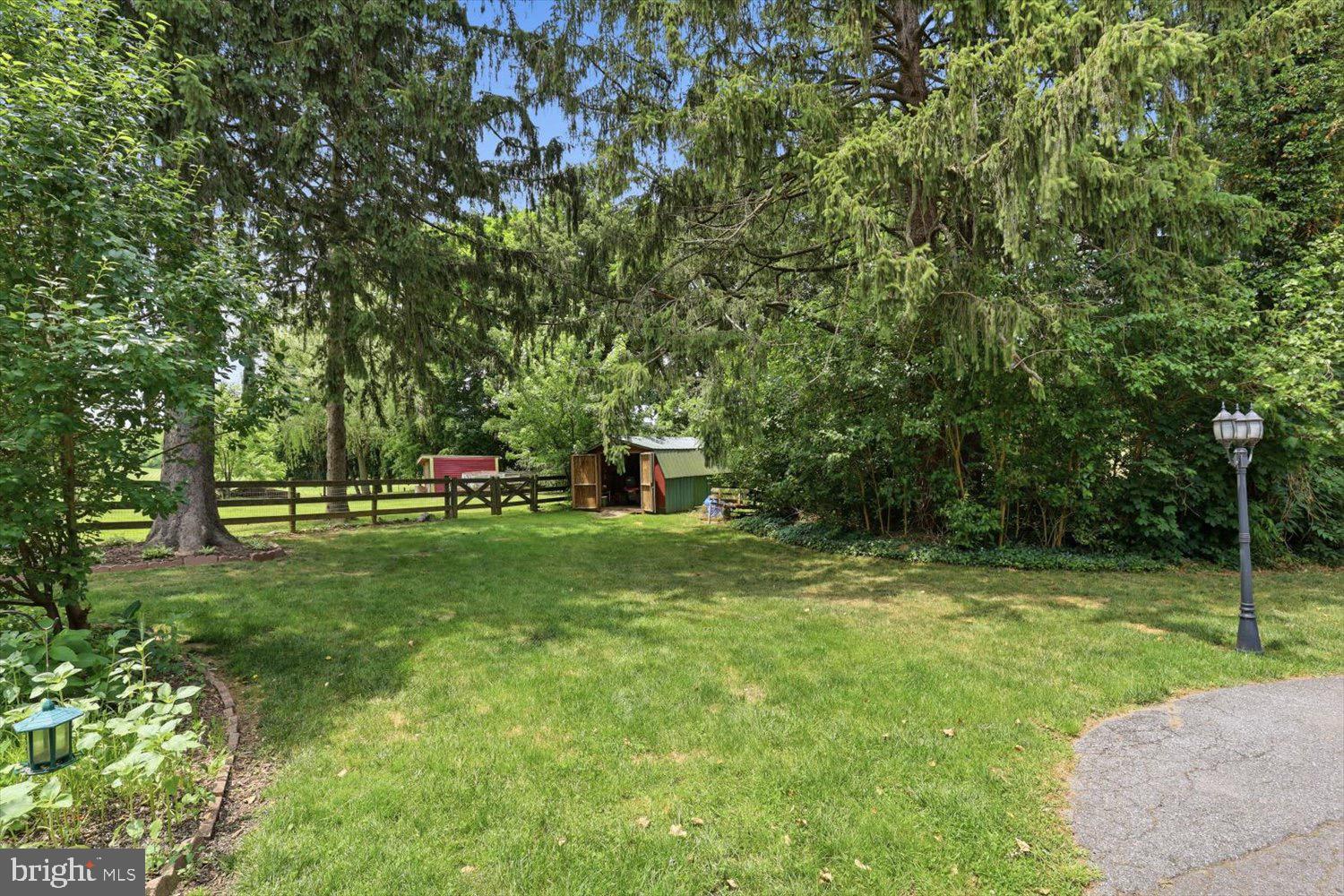 2311 NEW HOLLAND PIKE