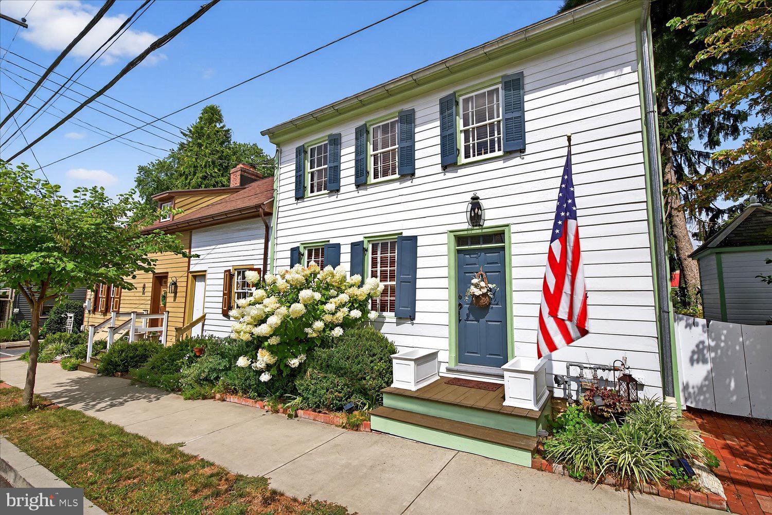 100 & 104 E HIGH STREET