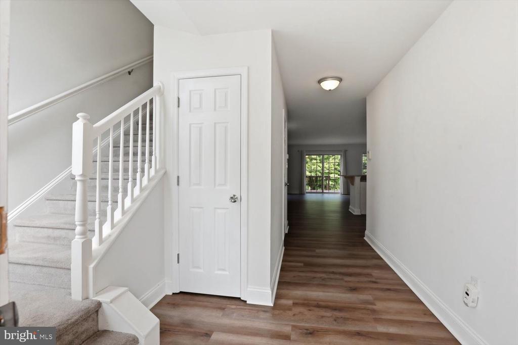 435 RABBIT HILL LANE
