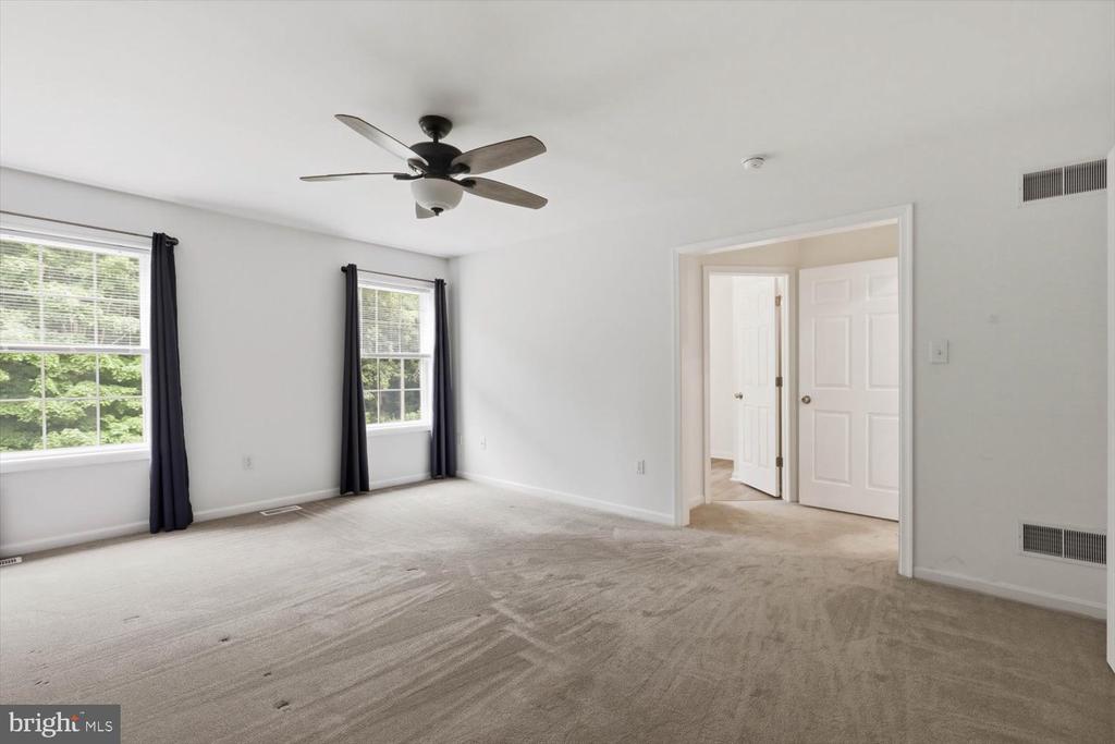 435 RABBIT HILL LANE