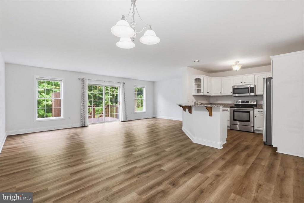 435 RABBIT HILL LANE