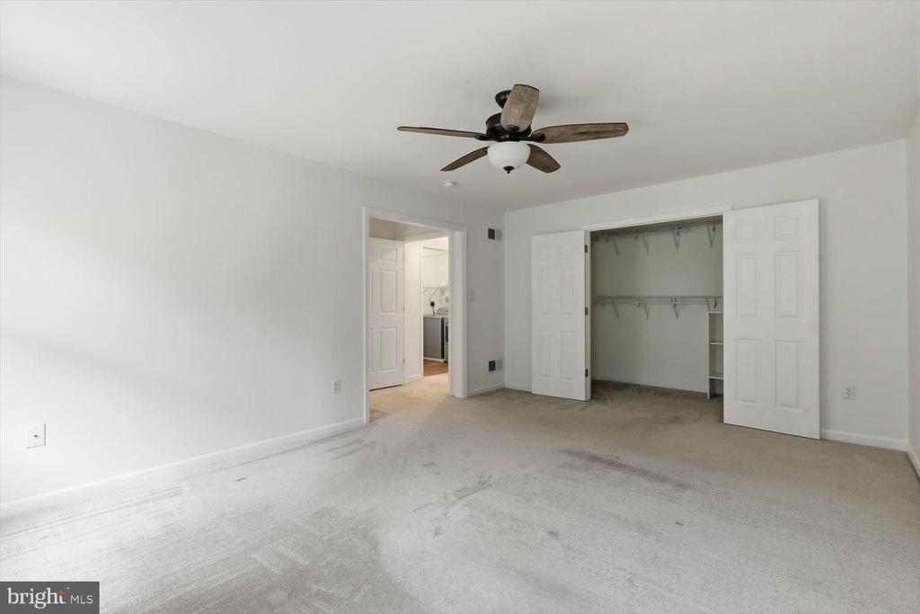 435 RABBIT HILL LANE