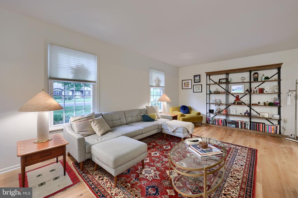 1856 BEVERLY DRIVE