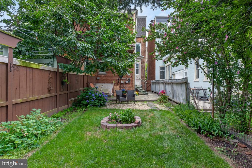 225 ELM STREET