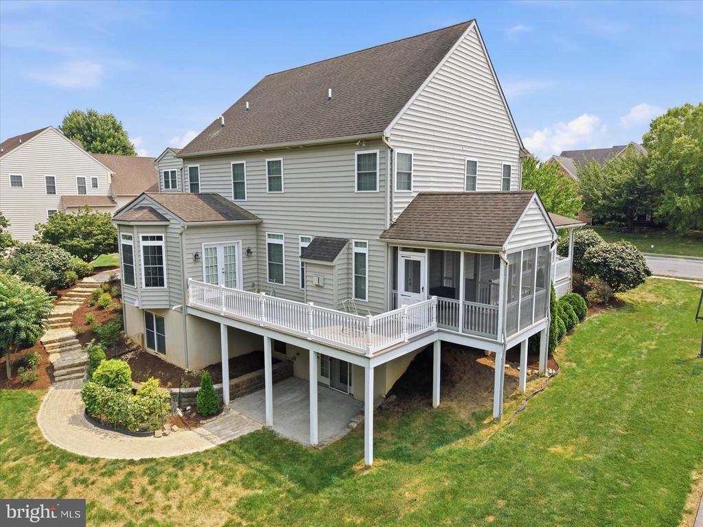 379 ECKER DRIVE