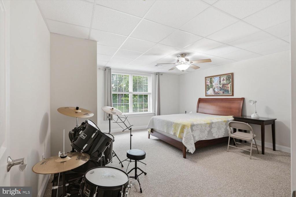 379 ECKER DRIVE