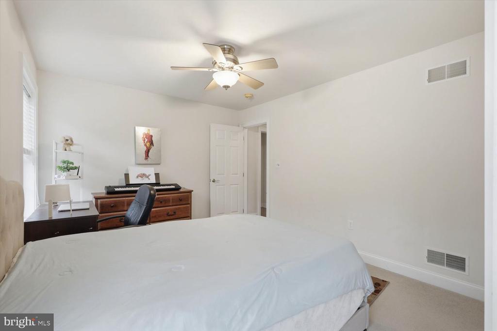 379 ECKER DRIVE