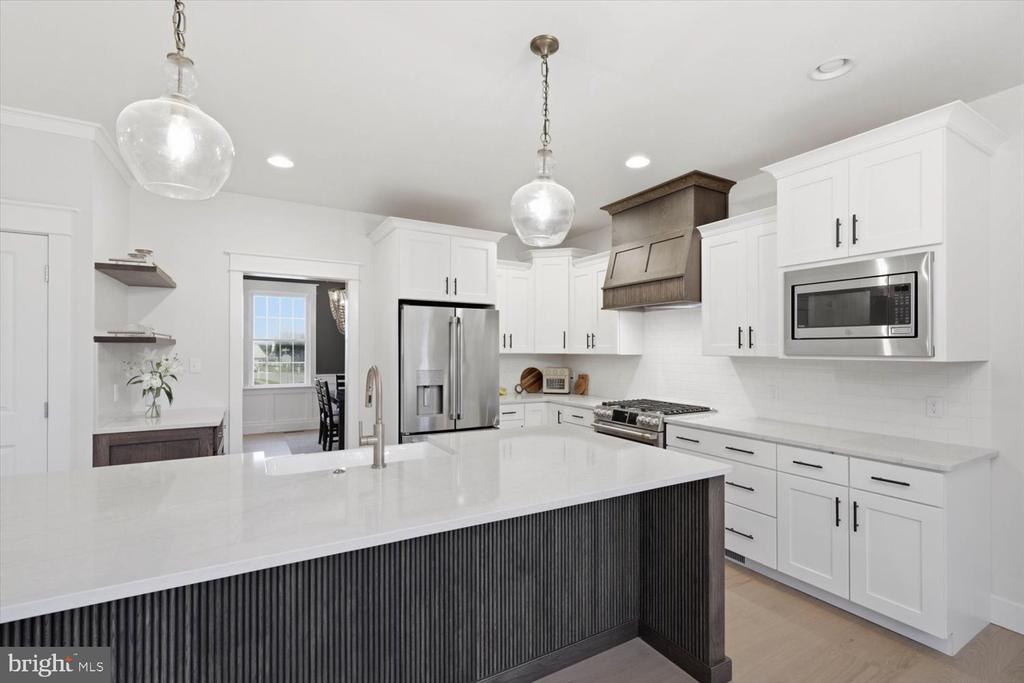 354 AMBER DRIVE