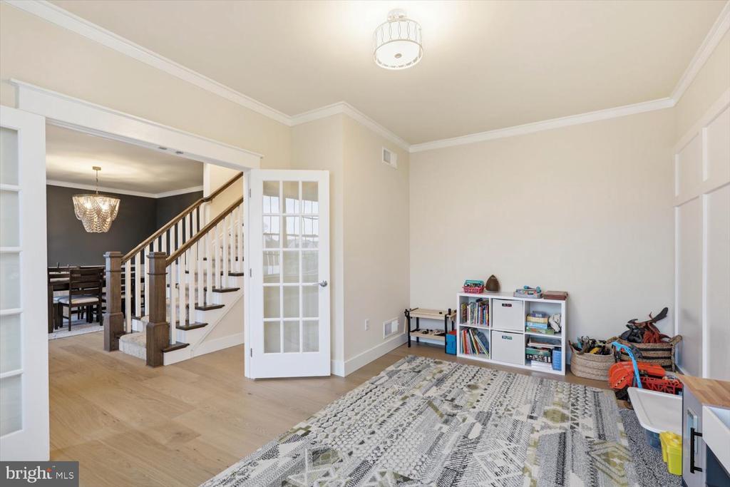 354 AMBER DRIVE