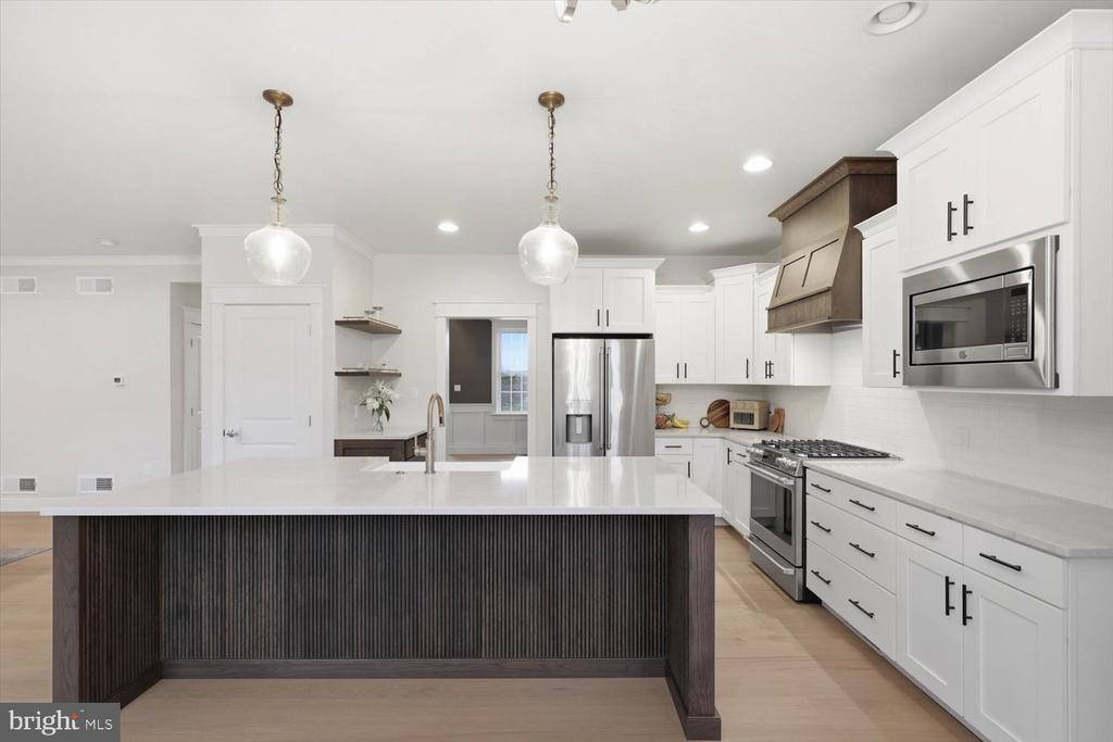 354 AMBER DRIVE