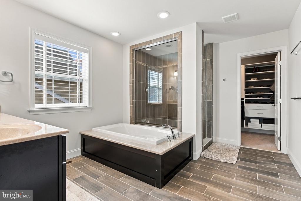 409 PRESCOT STREET Unit: 250