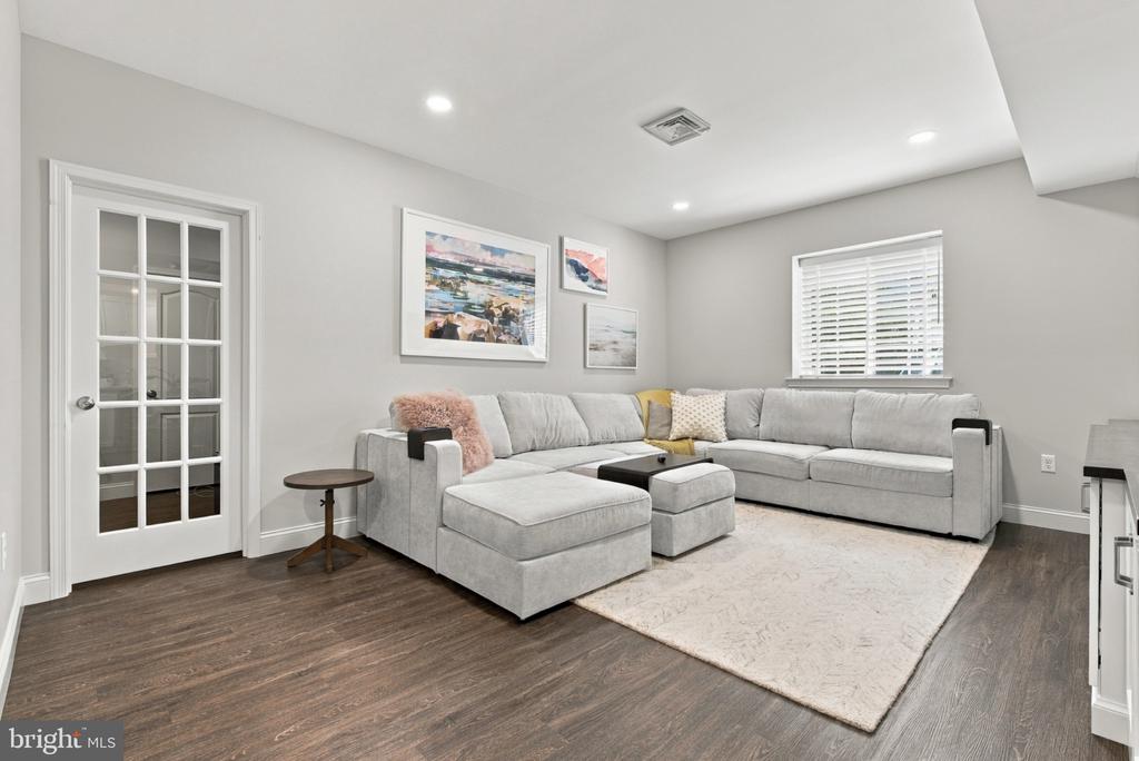 409 PRESCOT STREET Unit: 250