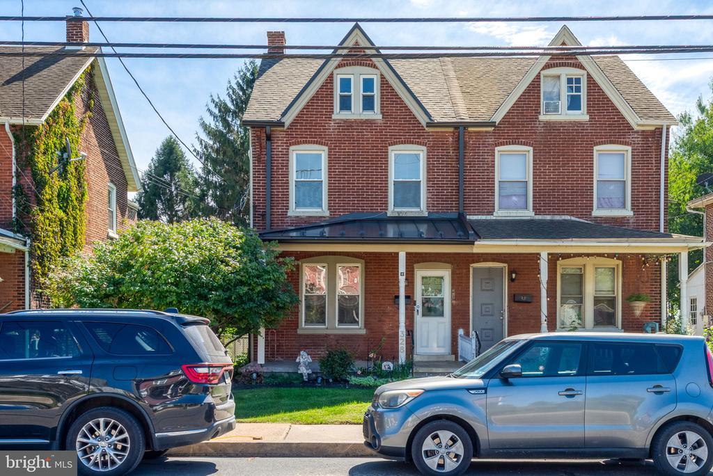 328 E JACKSON STREET