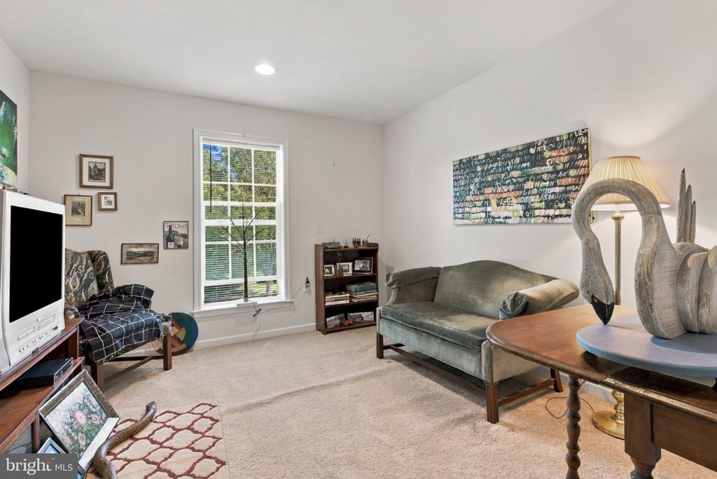 203 STEEPBANK ROAD