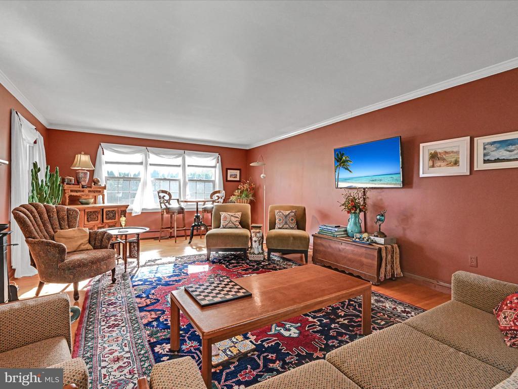 11 JULIADA DRIVE