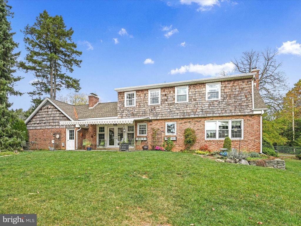 11 JULIADA DRIVE