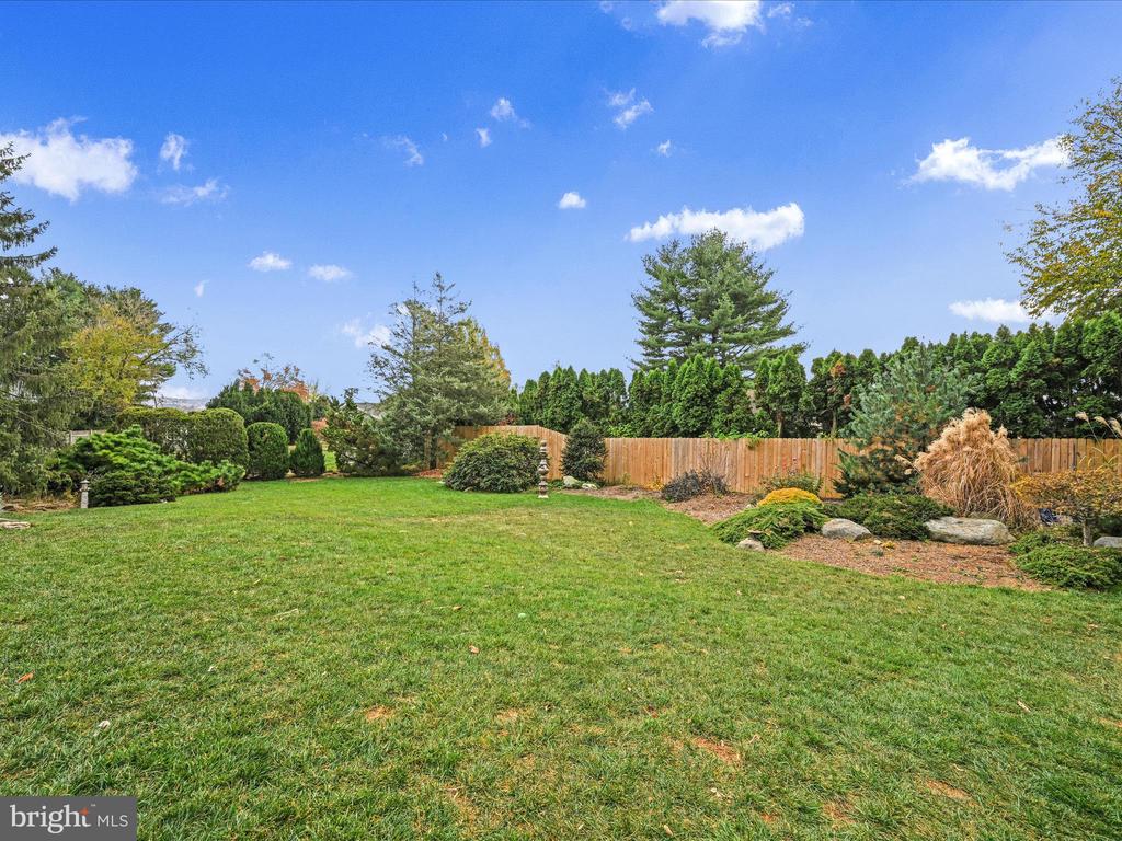 11 JULIADA DRIVE