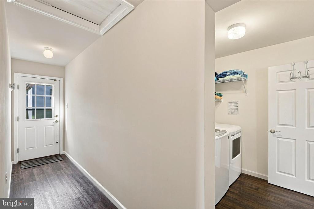 25 LEXINGTON DR